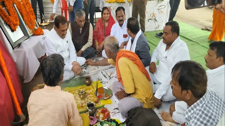 ग्रामीण क्षेत्रों के समग्र विकास के लिये पंचायत अपनी आय बढ़ायें